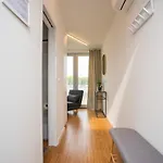 Sundeck - Party Boat