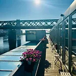 Sundeck - Party Boat 3* Bratislava