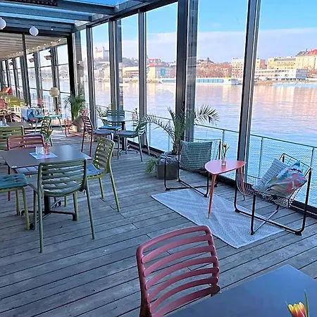 Sundeck - Party Boat Bratislava